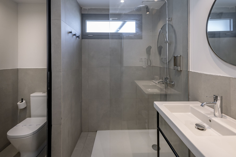 Bathroom 5, Hotel GHT Sa Riera, Girona