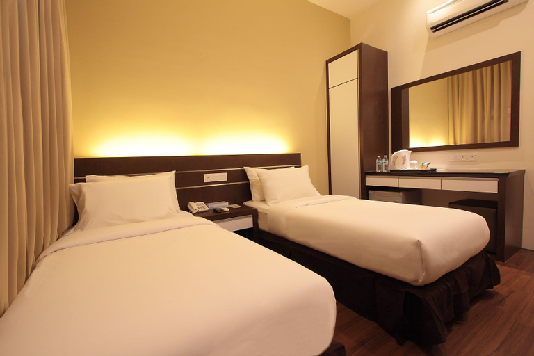 Bedroom 3, Skytree Hotel, Kuantan