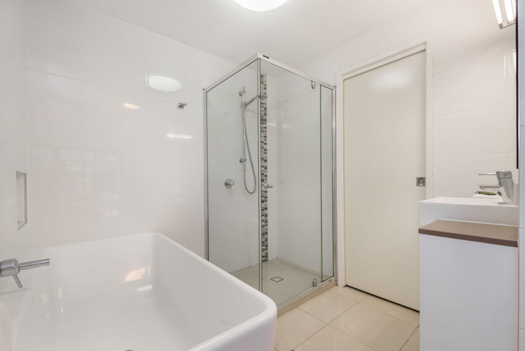 Bathroom 4, Mirra Chana, Maroochy - Mooloolaba