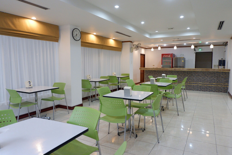 Food & Drinks 5, Auychai Grand Hotel, Lang Suan