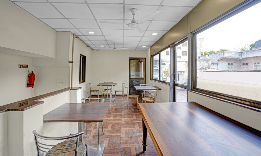 Food & Drinks, Itsy Hotels Aakash,100 Mts From Sardar Patel Stadium, Ahmadabad