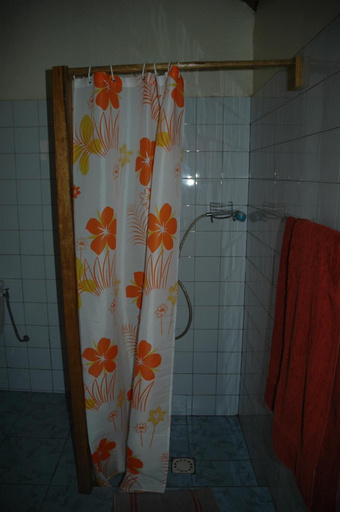Bathroom 4, Le Calao du Lac Rose, Rufisque