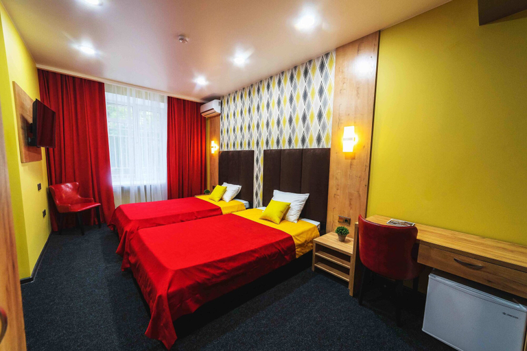 Bedroom 2, Angara-Prioritet Hotel, Angarskiy rayon