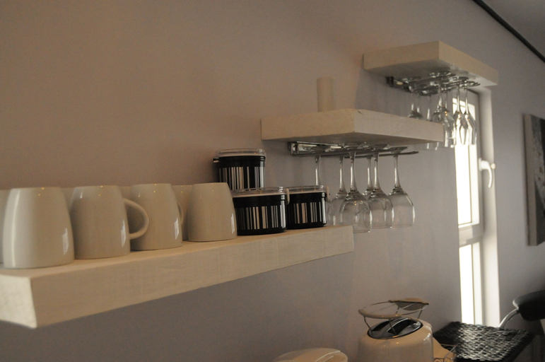 Food & Drinks, Quay West, West Coast