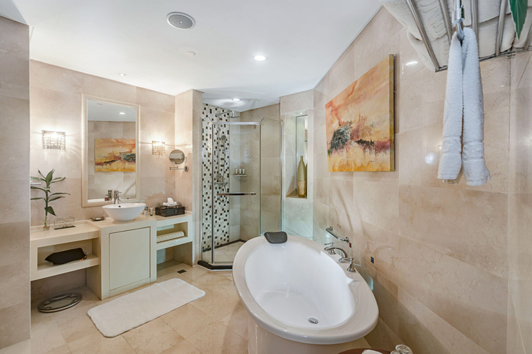 Bathroom 5, Haikou Mingguang Shengyi Hotel, Haikou