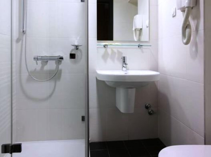Bathroom 4, Hotel Laterum, Pécs