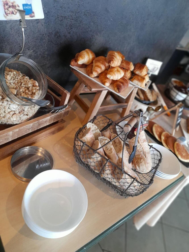 Food & Drinks 5, Hotel Restaurant Le Tout Va Bien, Tarn-et-Garonne
