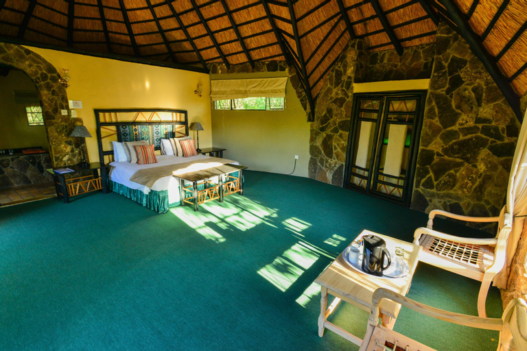 Bedroom 4, Matobo Hills Lodge, Matobo