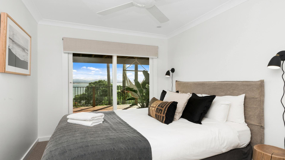 Bedroom 2, Your Luxury Escape - Sway, Byron