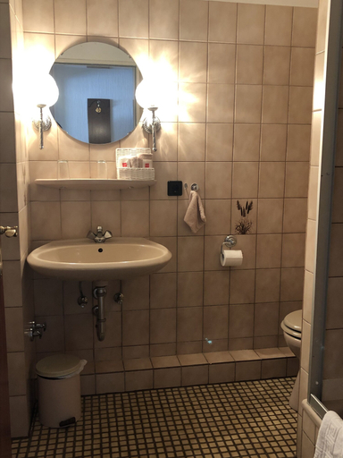Bathroom 5, Bürgerhotel, Uelzen