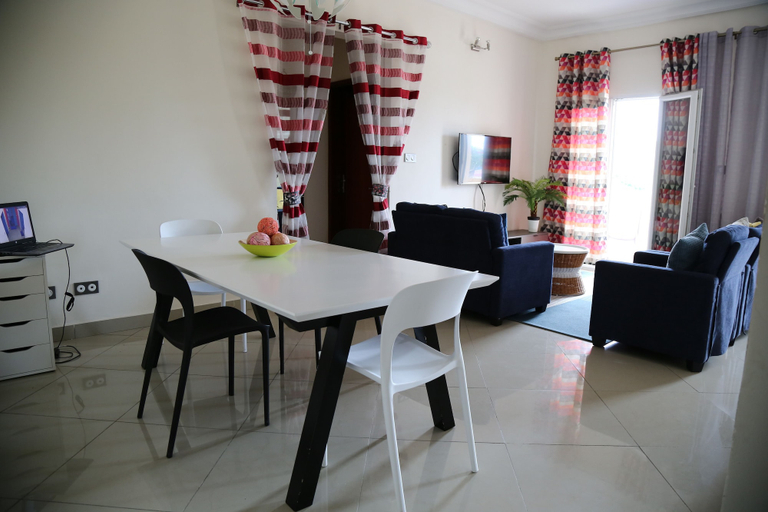 Others 5, Le Buffle Noir Douala, Wouri