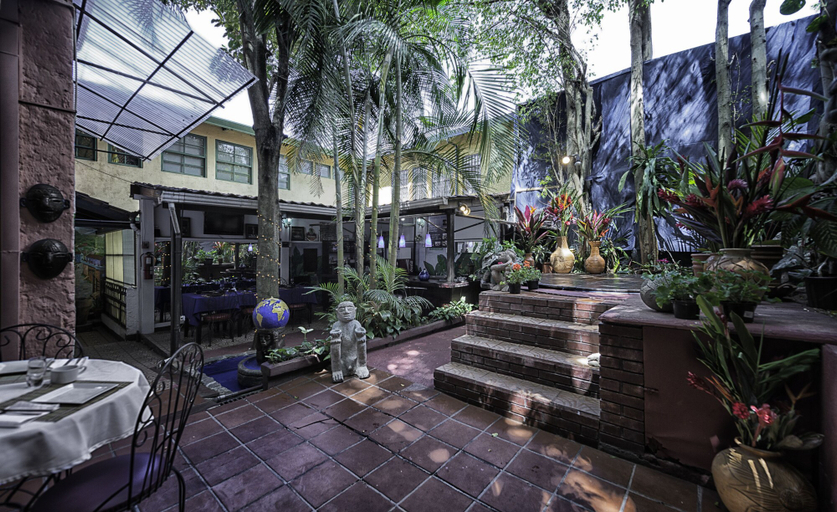 Food & Drinks, Hemingway Inn, San José