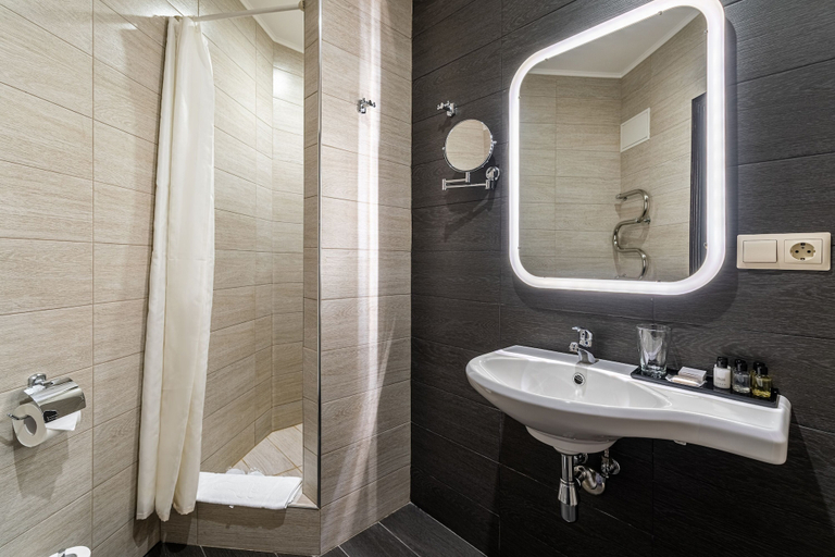 Bathroom 3, Kravt Sadovaya Hotel, Sankt-Peterburg gorsovet