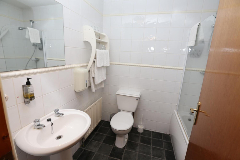 Bathroom, The Keepers Arms