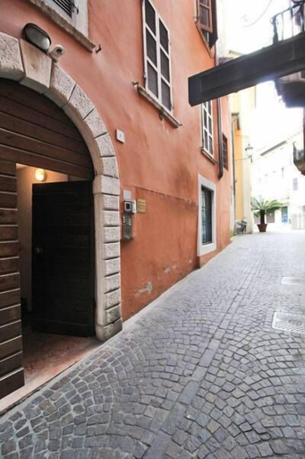Others 4, Comfortable Apartment Cavour Square, Brescia