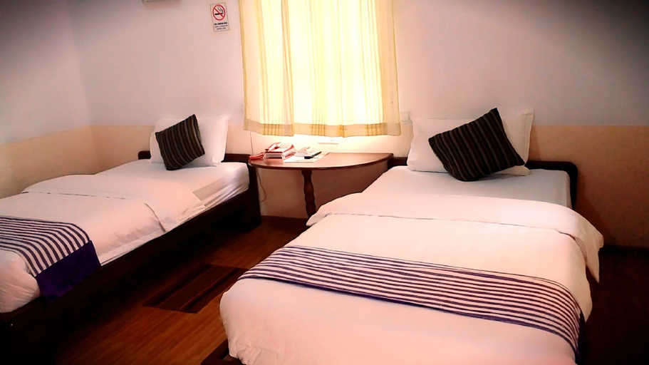 Bedroom 2, Wun Tawp Garden Hotel, Myitkyina