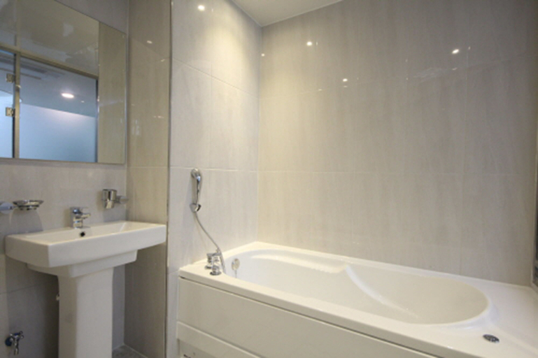 Bathroom 2, MGM Hotel Busan, Jung