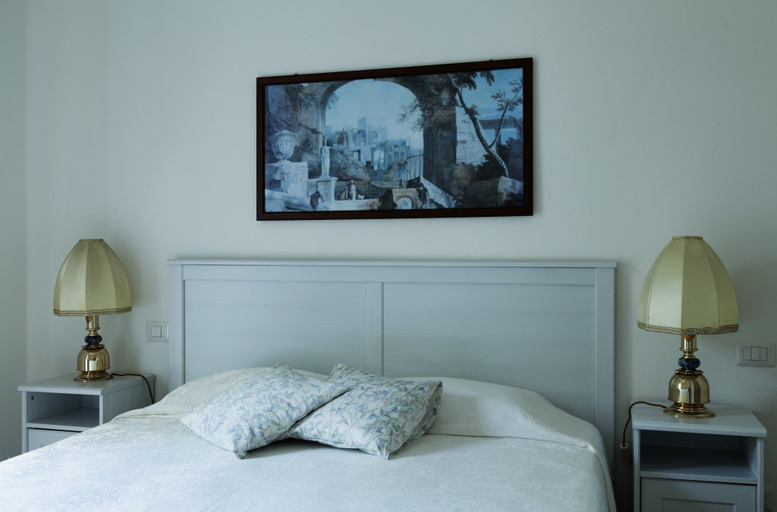 Bedroom 2, Residence Montefiore, Pistoia