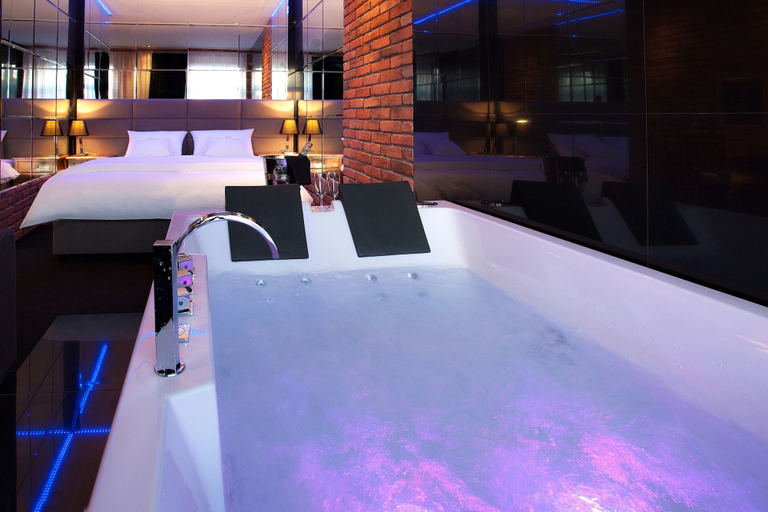 Sport & Beauty 2, Betmanowska Main Square Residence Adults Only, Kraków City