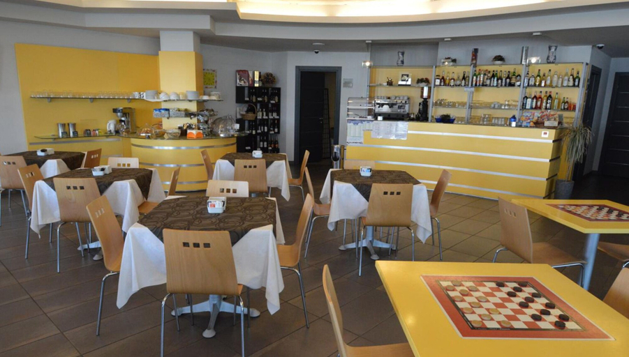 Food & Drinks 5, Dama Hotel, Cuneo