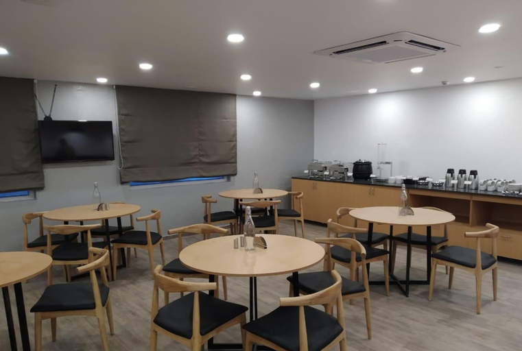 Food & Drinks 5, Hotel Townhouse @Udaipur City Railway Station, Udaipur
