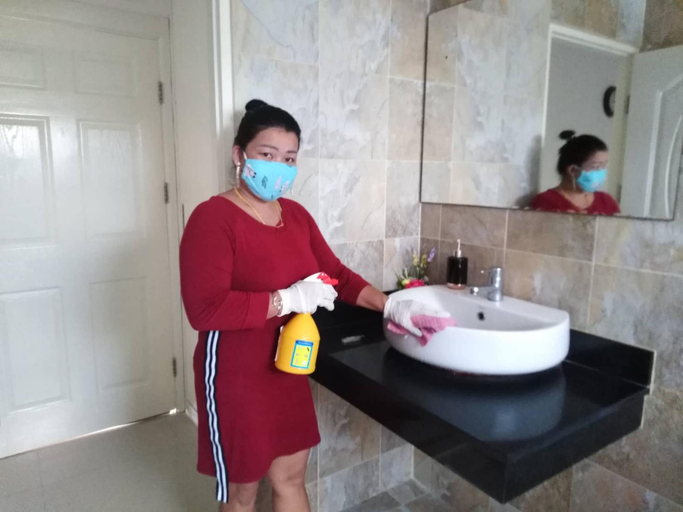 Bathroom 3, Sea Song Inn, Phuket Island