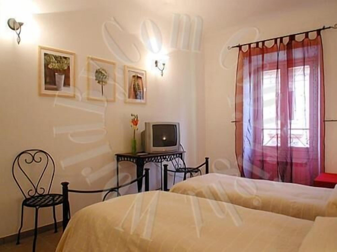 Bedroom 3, Aenea's B&B, Roma