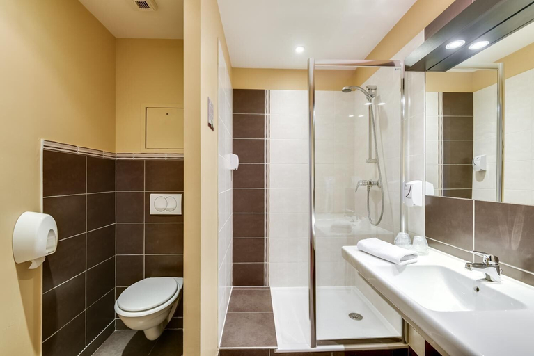 Bathroom 4, Hôtel Restaurant AKENA Bordeaux La Brède, Gironde