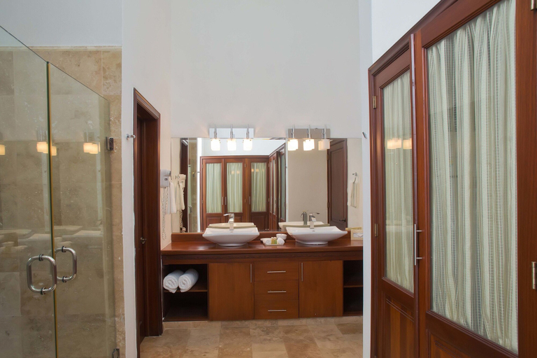Bathroom, Villa Olivo by Casa de Campo Resort & Villas, La Romana