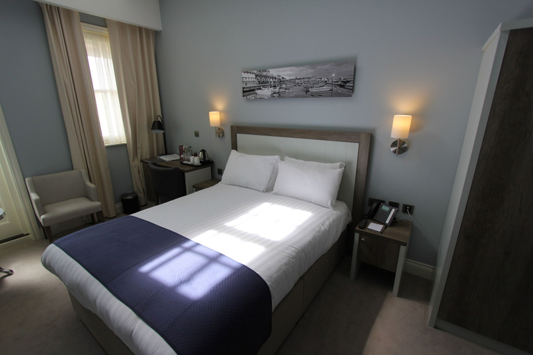 Bedroom 4, Yarrow Hotel, Kent