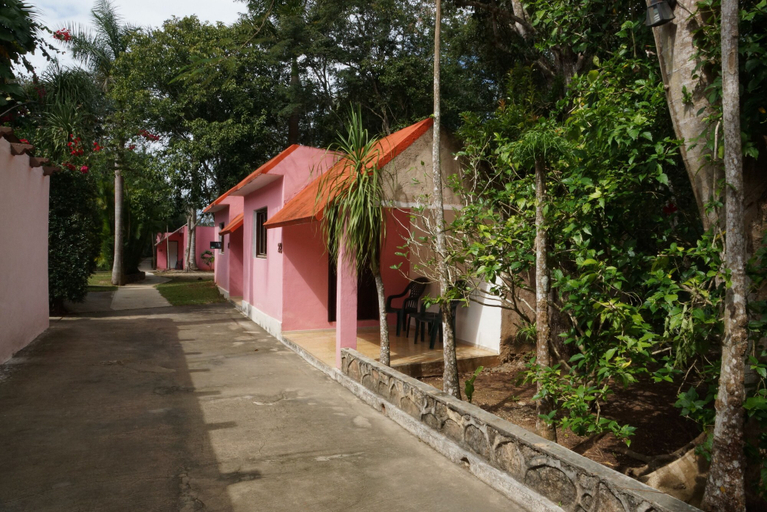 Exterior & Views 2, Hotel DORALBA INN Chichén, Tinúm