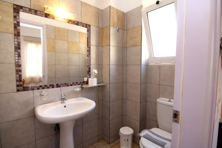 Bathroom 4, Evropi Hotel, Crete