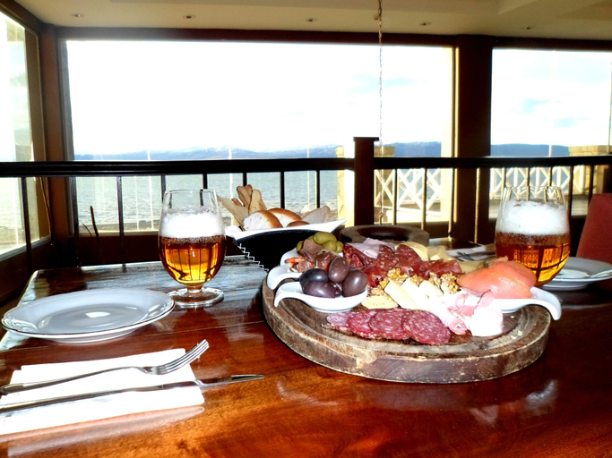 Food & Drinks 5, Las Dunas Hotel, Lago Argentino