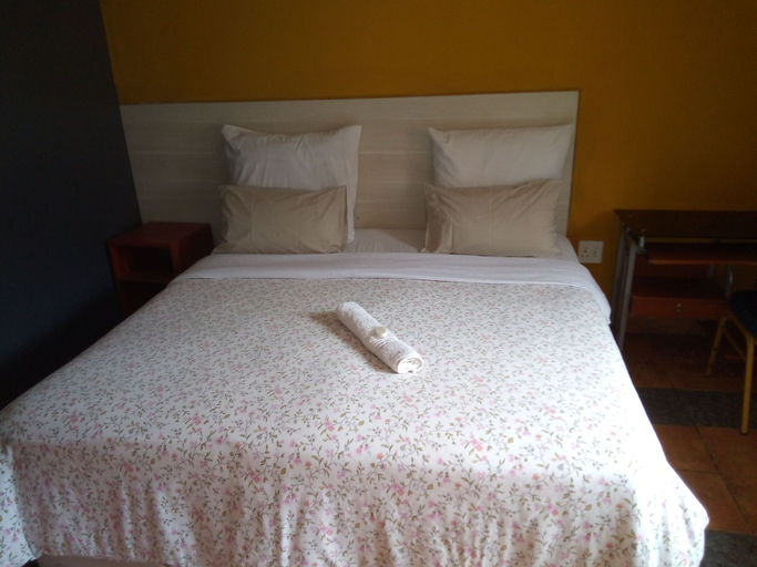 Bedroom 3, Grace and Gift Guesthouse, City of Johannesburg