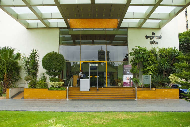Exterior & Views 2, The Central Park Hotel, Pune