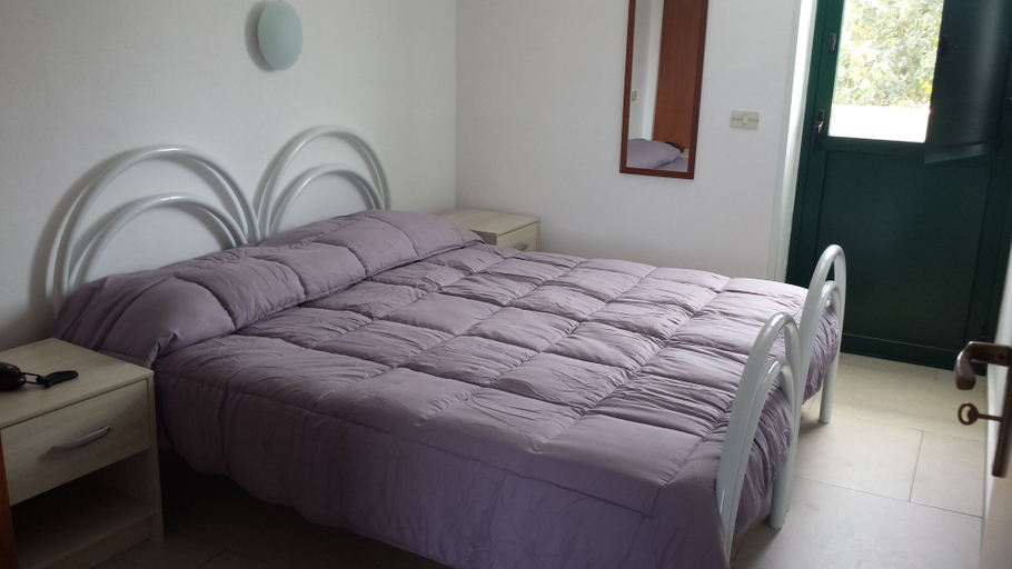 Bedroom 3, Villaggio Alkantara, Messina