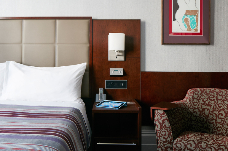 Bedroom 2, The Grand at Trafalgar Square, London