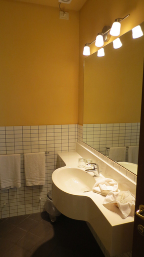Bathroom 4, La Quiete Park Hotel, Brescia