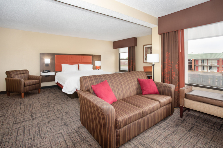 Bedroom 3, Hampton Inn Jonesboro, Craighead