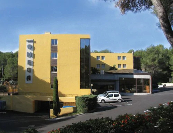 Exterior & Views 2, Hotel Omega, Alpes-Maritimes