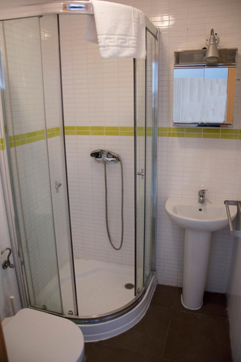 Bathroom 3, Residencia de Estudiantes Cádiz Centro, Cádiz