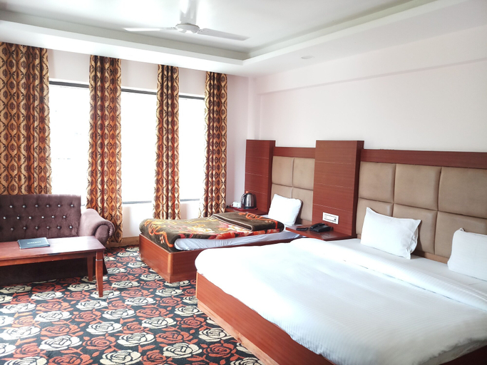 Bedroom 3, Hotel Natraj International, Udhampur