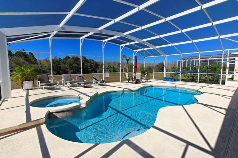 Sport & Beauty 4, 351bs 5 Bedroom Villa by RedAwning, Polk