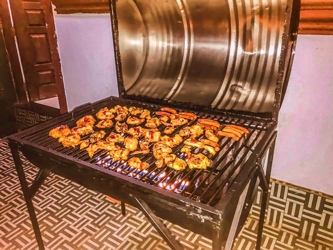 Food & Drinks 5, Sajee Villa, Hikkaduwa