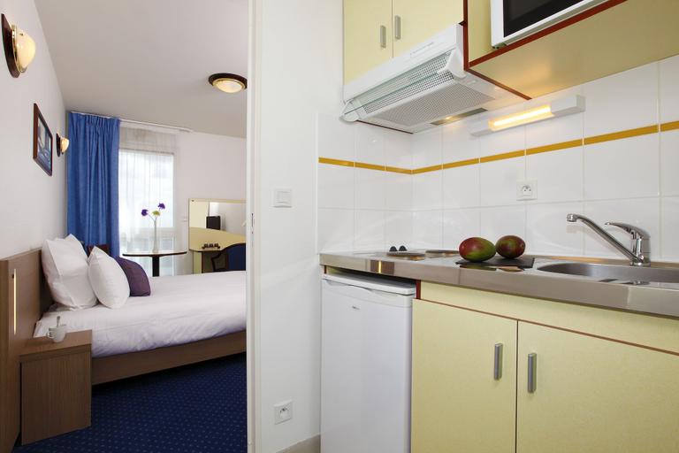 Bedroom 2, Appart'City Classic Rennes Beauregard, Ille-et-Vilaine