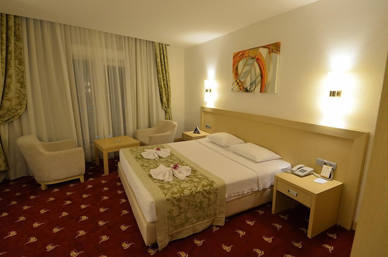 Bedroom, Lamos Resort Hotel & Convention Center, Erdemli