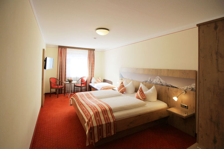 Bedroom 4, Alpenhotel Brennerbascht, Berchtesgadener Land
