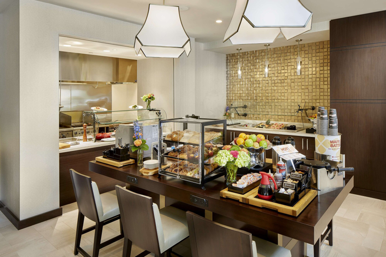 Food & Drinks 5, Hilton Garden Inn Roslyn, Nassau