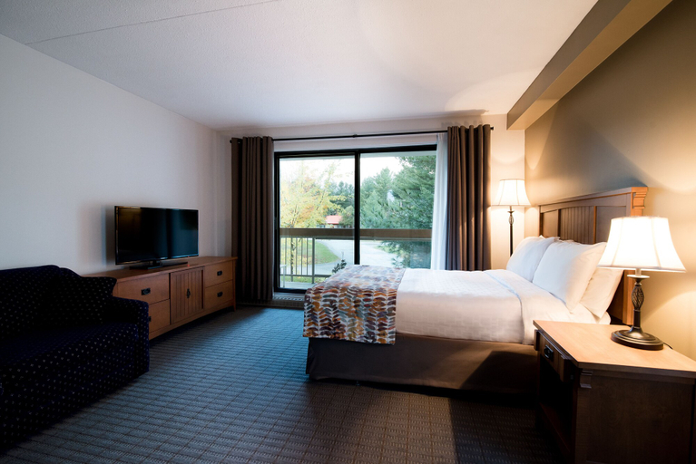 Bedroom 3, Hotel Cheribourg, an Ascend Collection Hotel, Memphrémagog
