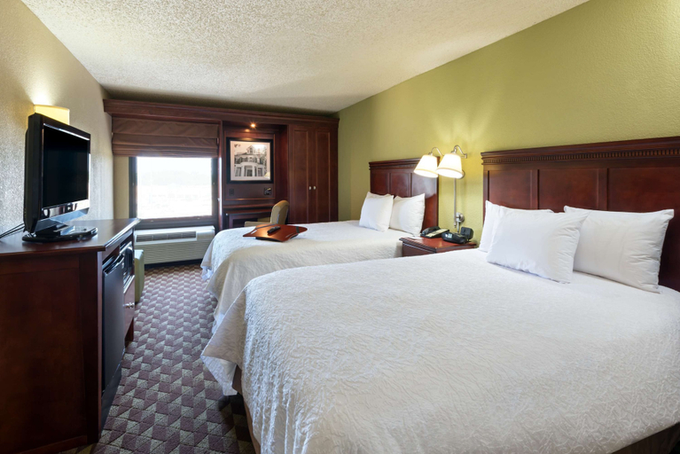 Bedroom 3, Hampton Inn Baton Rouge - I-10 & College Dr., East Baton Rouge